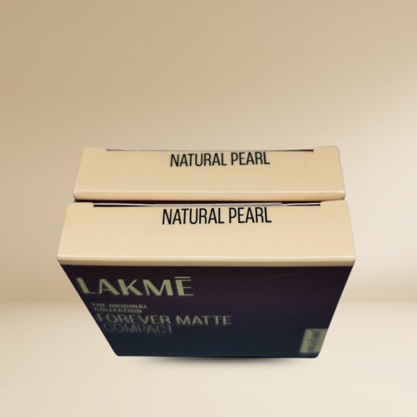 Lakme The Original Collection Forever Matte Compact - 9g - Image 2