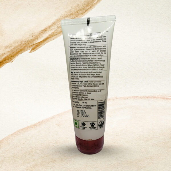 Nykaa Naturals Face Wash - 100ml - Saffron and Honey - The Mix Up Company
