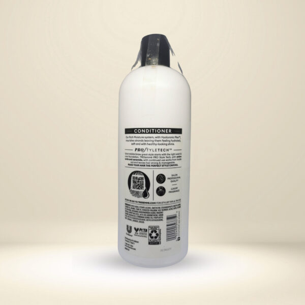 TRESemmé Rich Moisture Shampoo and Conditioner Set - Image 3