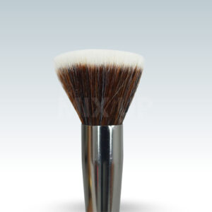 Professional Flat Top Kabuki Brush for a Flawless Airbrushed Finish